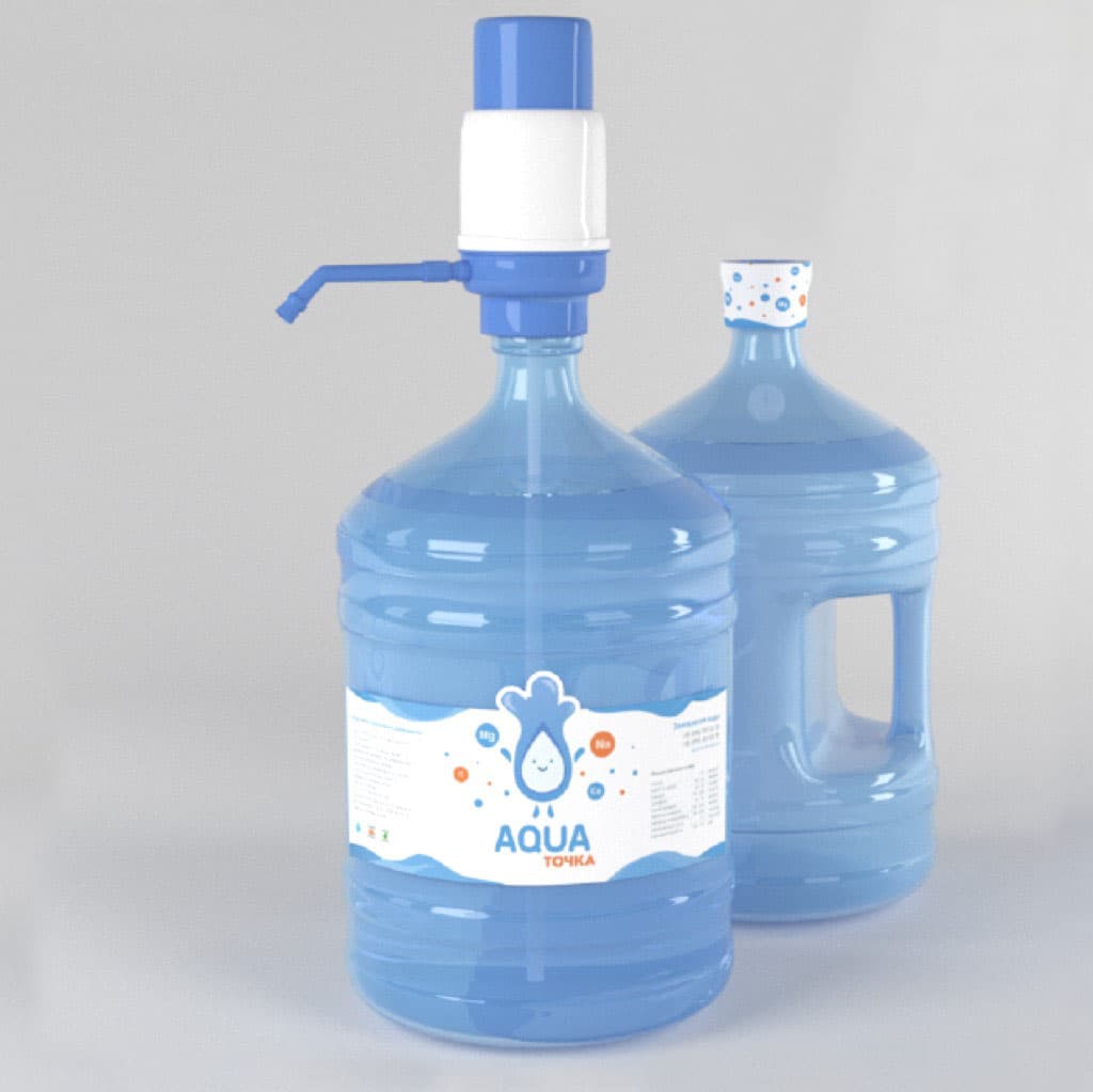 Два бутилі води та помпа